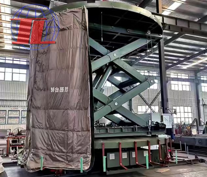 軍工監測升降旋轉多功能車